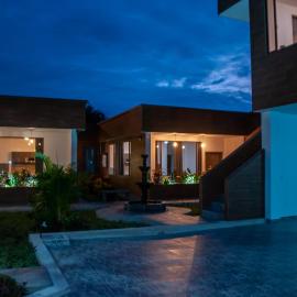 Toucan Platinum Suites Aparthotel，位于明多的酒店