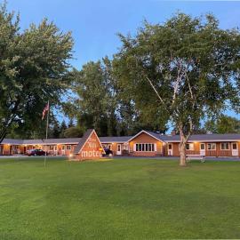 The River Hills Motel - Algoma, WI - Near Door County，位于Algoma的酒店