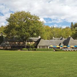UCLA Lake Arrowhead Lodge,位于箭头湖的酒店