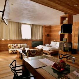 MH Olen Boutique Hotel，位于阿兰尼亚·瓦尔塞西娅的酒店