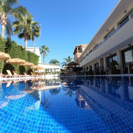 Paradise Bar Apartments