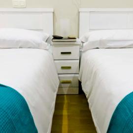 Hostal Habitaciones Albero，位于托罗的酒店