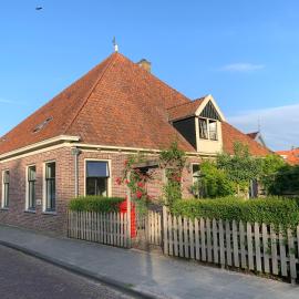 "De Walvisch", appartement in authentieke boerderij，位于埃丹的酒店