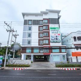 พรเจริญเพลส，位于北柳的酒店
