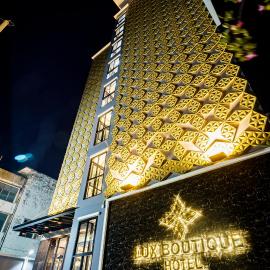 Lux Boutique Hotel，位于暖武里府的酒店