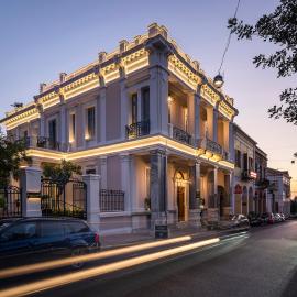 The Bold Type Hotel，位于帕特雷的酒店