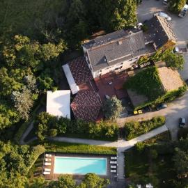 Le Querce Hotel，位于萨尔索马焦雷泰尔梅的酒店