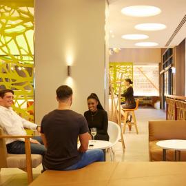Holiday Inn Express Sydney Macquarie Park by IHG，位于悉尼的酒店