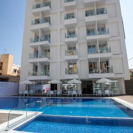 Best Western Plus Larco Hotel，位于拉纳卡的酒店