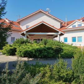 Golf Hotel Lisia Polana，位于Pomocnia的酒店