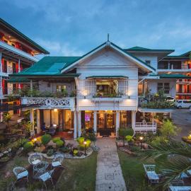 Rosvenil Hotel，位于独鲁万的酒店