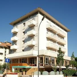 Hotel Casali，位于切尔维亚的酒店