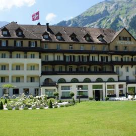 Belle Epoque Hotel Victoria & Apartments，位于坎德施泰格的酒店