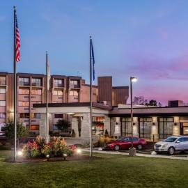 Crowne Plaza Milwaukee Airport by IHG