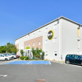 B&B HOTEL Bollène，位于博莱讷的酒店