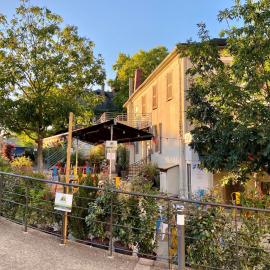 Abelha Hôtel Le France，位于布里夫拉盖亚尔德的酒店