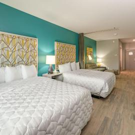 Everglades Adventures Hotel Suites by Ivey House，位于大沼泽地市的酒店