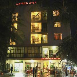 Lakemark Hotel and Tour Service Bahir Dar，位于巴赫达尔的酒店