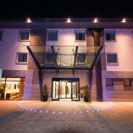 Winter Garden Hotel Bergamo Airport，位于格拉索比奥的酒店