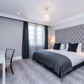 Easthampstead Park，位于布拉克内尔的酒店