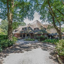 Restaurant & Hotel Hoog Holten，位于霍尔滕的酒店