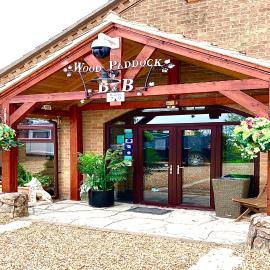Woodpaddock B&B，位于马奇的酒店