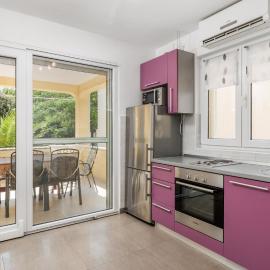 Rona apartments Goran，位于伊穆尼的酒店