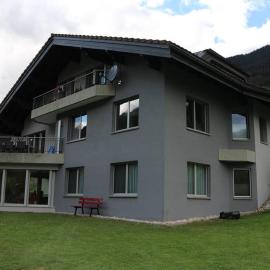 Ferienwohnung für 5 Personen in Cumpadials, inmitten der Surselva，位于苏姆维特格的酒店