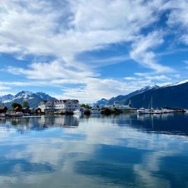 Sunde Fjord Hotel, free and easy parking，位于Solavagen的酒店