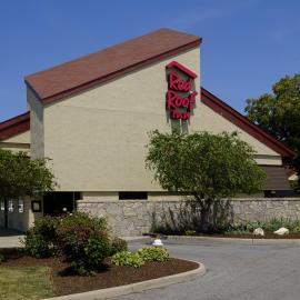 Red Roof Inn Toledo - Maumee，位于莫米的酒店