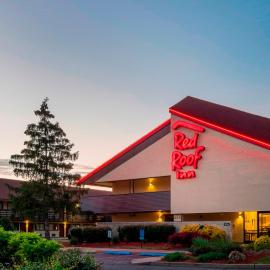 Red Roof Inn Edison，位于爱迪生的酒店