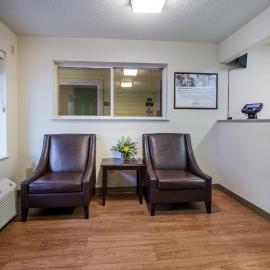 Suburban Studios Winston Salem-University Parkway,位于温斯顿·塞勒姆的酒店
