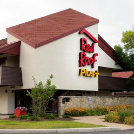 Red Roof Inn PLUS+ Pittsburgh South - Airport，位于匹兹堡的酒店