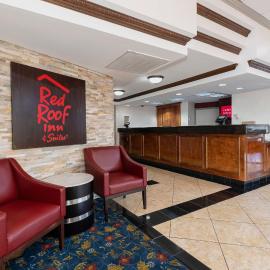 Red Roof Inn & Suites Macon，位于梅肯的酒店