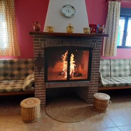 CASA RURAL LA CERCA，位于马德里德霍斯的酒店