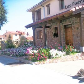Hotel Las Fuentes，位于托雷卡瓦列罗斯的酒店