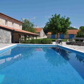 Country House Marića Gaj，位于Grude的酒店