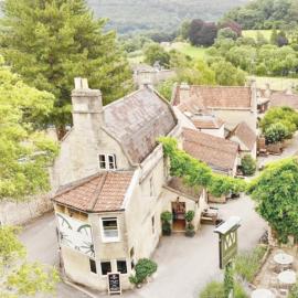 Wheelwrights Arms Country Inn & Pub，位于巴斯的酒店