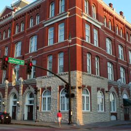 Hotel Indigo Savannah Historic District by IHG，位于萨凡纳的酒店