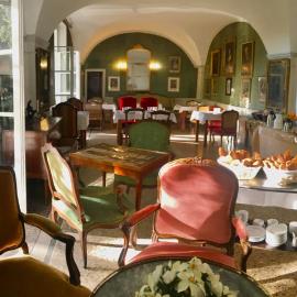 Hôtel Château Du Rey，位于Saint-André-de-Majencoules的酒店