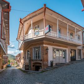 Hotel History • სასტუმრო ისტორია，位于西格纳吉的酒店