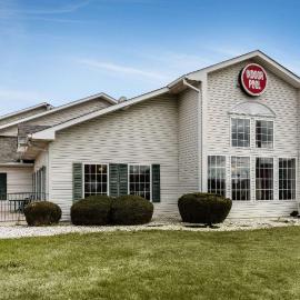 Econo Lodge Inn & Suites Dickson，位于迪克森的酒店
