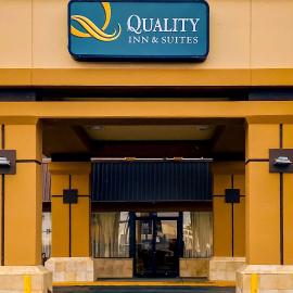Quality Inn & Suites Airport，位于埃尔帕索的酒店