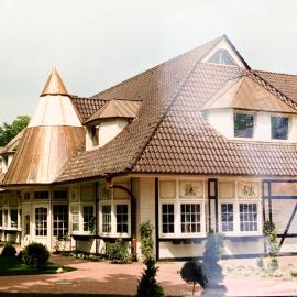 Parkhotel,位于Dallgow的酒店