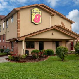Super 8 by Wyndham Abingdon VA，位于阿宾顿的酒店