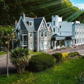 The Lodge on the Loch by OYO，位于奥尼赫的酒店