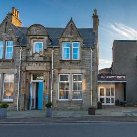 Castletown Hotel，位于卡斯尔敦的酒店