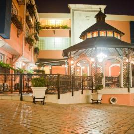Platino Hotel & Casino，位于圣地亚哥洛斯卡巴的酒店
