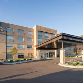Holiday Inn Express & Suites - Kalamazoo West by IHG,位于卡拉马祖的酒店
