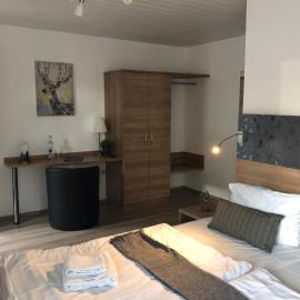 Hotel Berghof by 42,位于科布伦茨的酒店